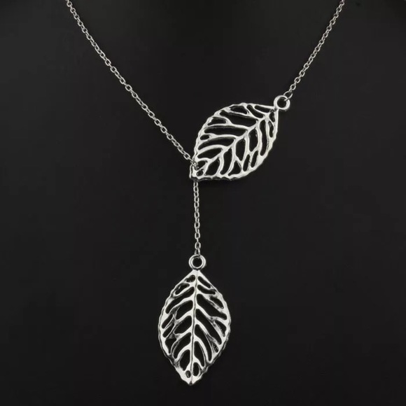 3/25⚡️Filagree Leaf stainless steel necklace - Picture 3 of 8